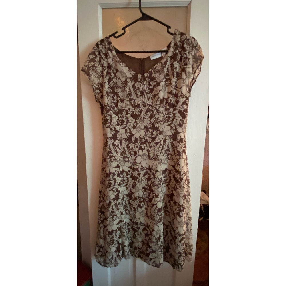 Jaclyn Smith Floral Tan & Brown Dress